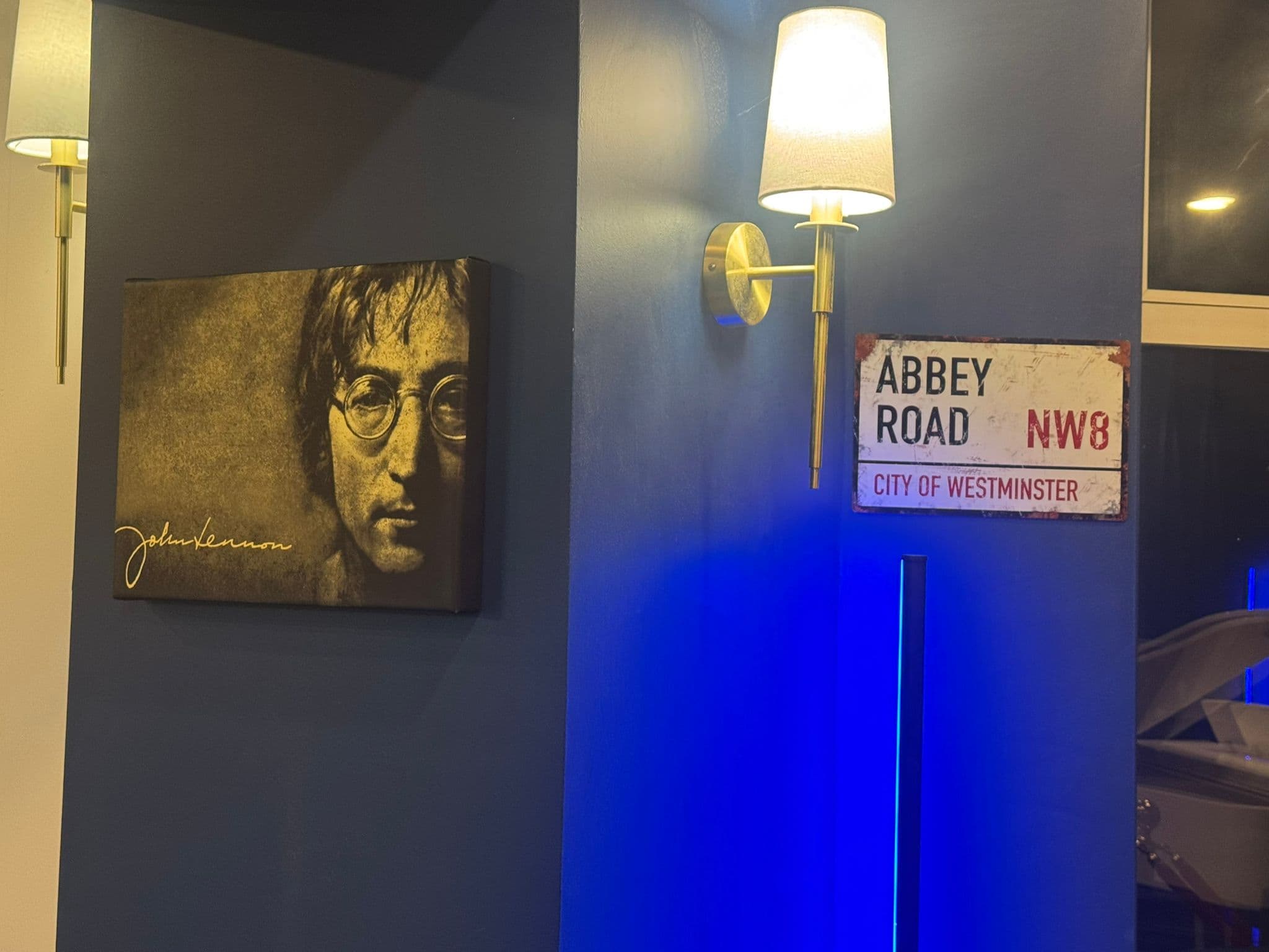 Corner of the bar at Black Ivory